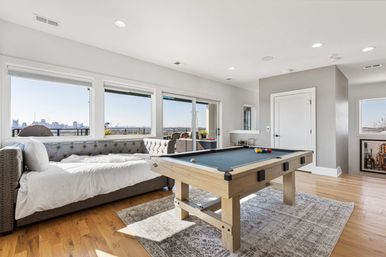 Nashville SkyHaus: Jersey Shore Vacation Home image 14