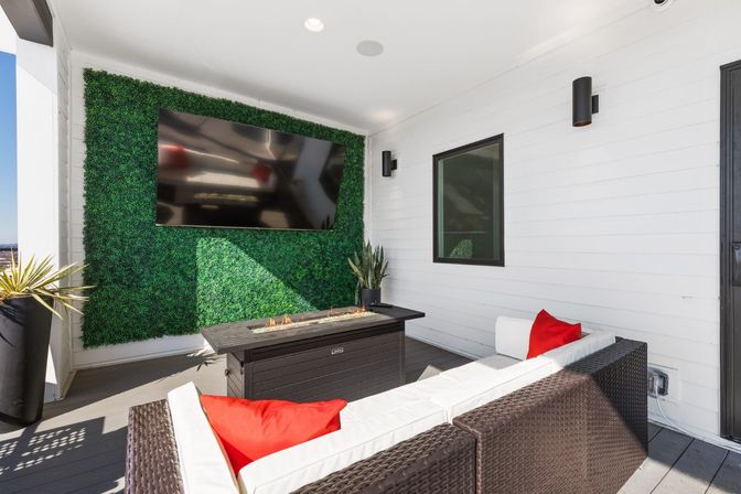 Nashville SkyHaus: Jersey Shore Vacation Home image 13