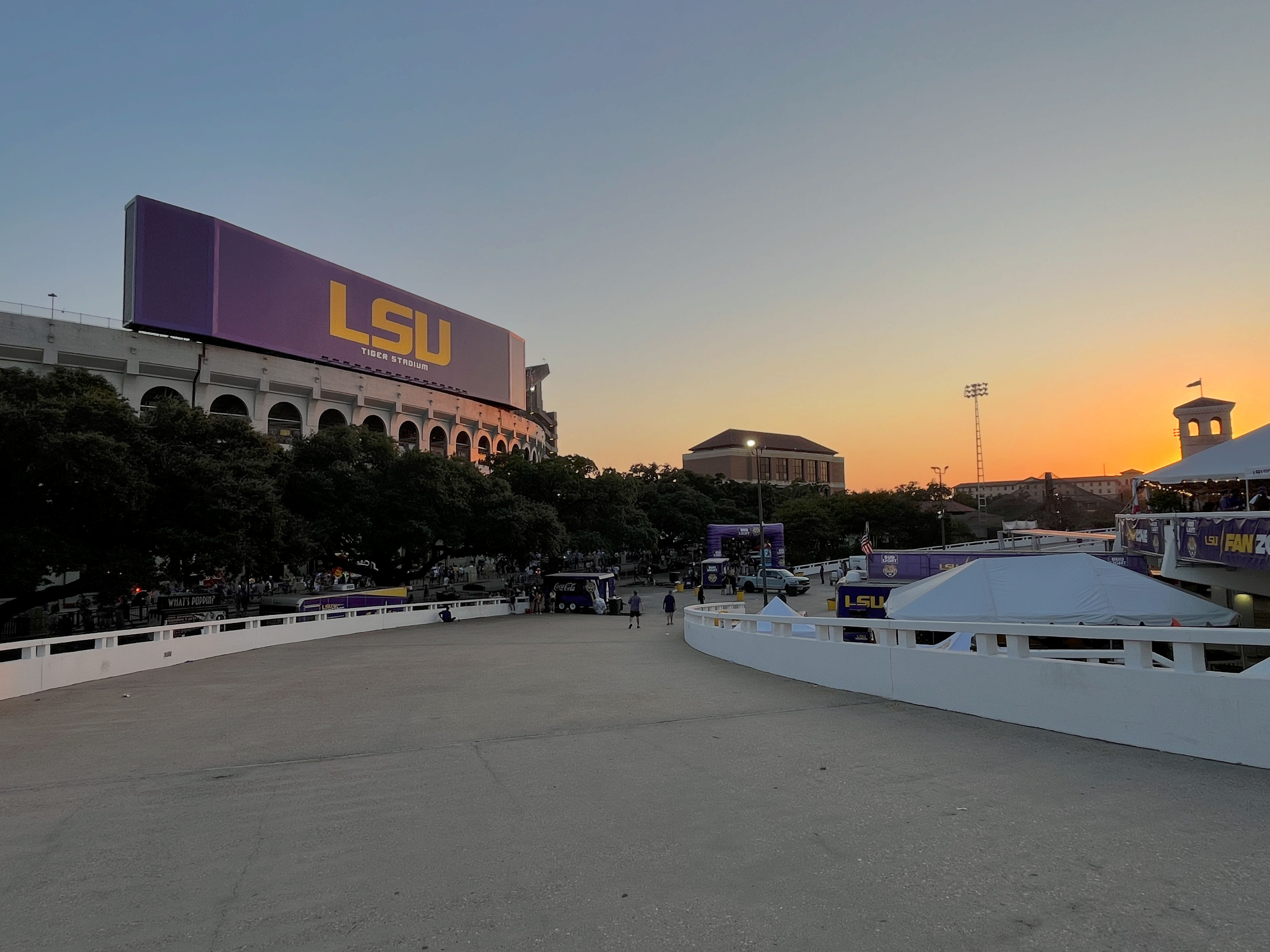 Baton Rouge Blitz - Roundtrip Luxury Transportation to LSU Football Games image 2