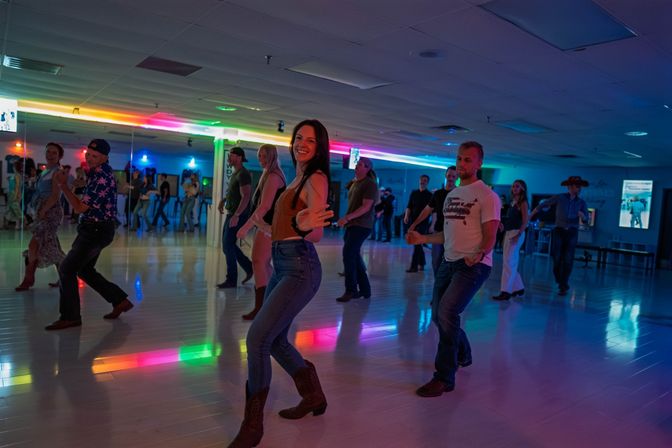 Private Line Dancing & Country Swing Lessons image 3
