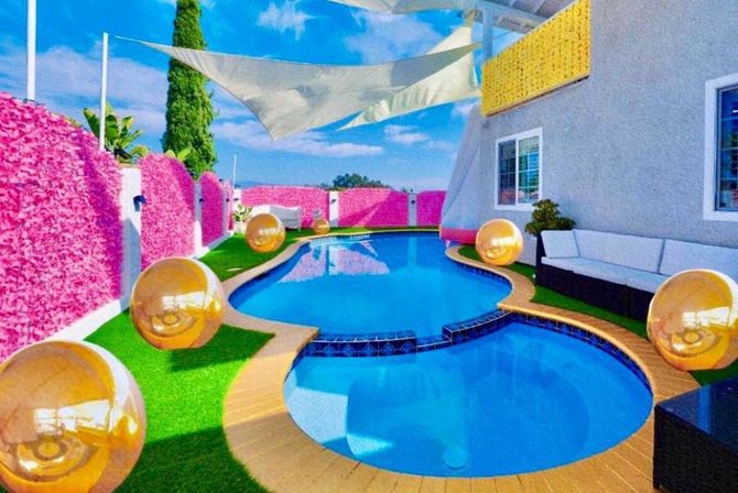 Pink Luxe Spa Retreat: TikTok House with Slide, Jacuzzi, & Stargazing Dome image 2