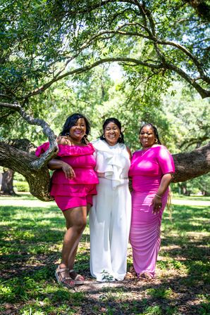 Free New Orleans Group Photoshoot - Perfect for Bachelorette, Birthday, Reunions & more! image 17