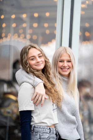 Free New York Group Photoshoot - Perfect for Bachelorette, Birthday, Reunions & more! image 29