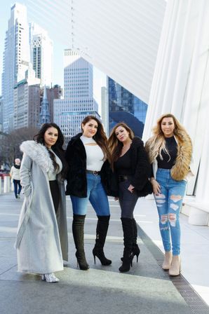 Free New York Group Photoshoot - Perfect for Bachelorette, Birthday, Reunions & more! image 10