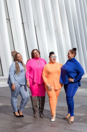 Free New York Group Photoshoot - Perfect for Bachelorette, Birthday, Reunions & more! image 12