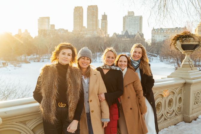 Free New York Group Photoshoot - Perfect for Bachelorette, Birthday, Reunions & more! image 23
