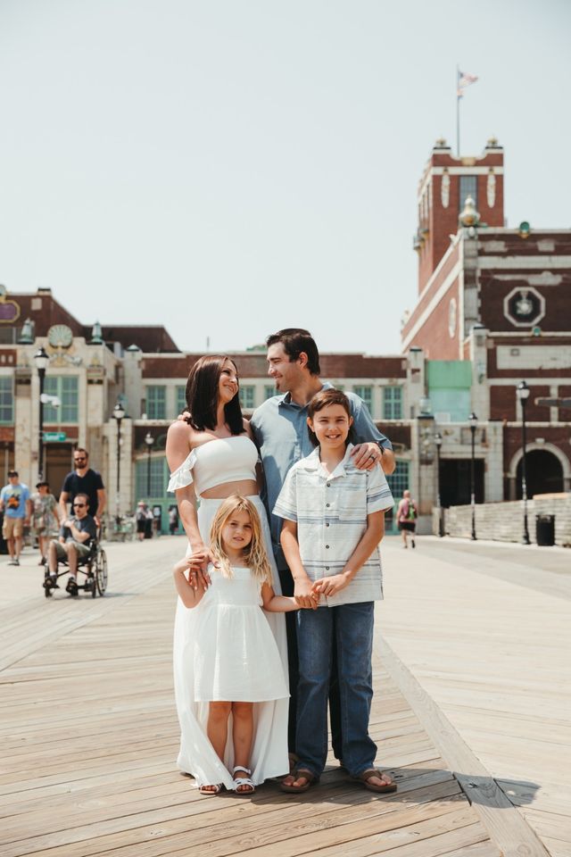 Free Jersey Shore Group Photoshoot - Perfect for Bachelorette, Birthday, Reunions & more! image 3