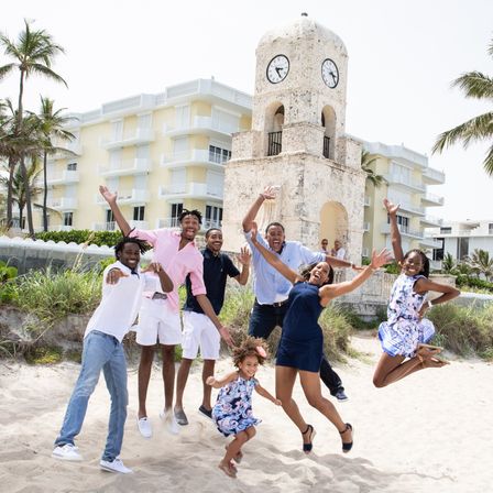 Free Miami Group Photoshoot - Perfect for Bachelorette, Birthday, Reunions & more! image 12
