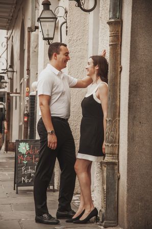 Free New Orleans Group Photoshoot - Perfect for Bachelorette, Birthday, Reunions & more! image 8