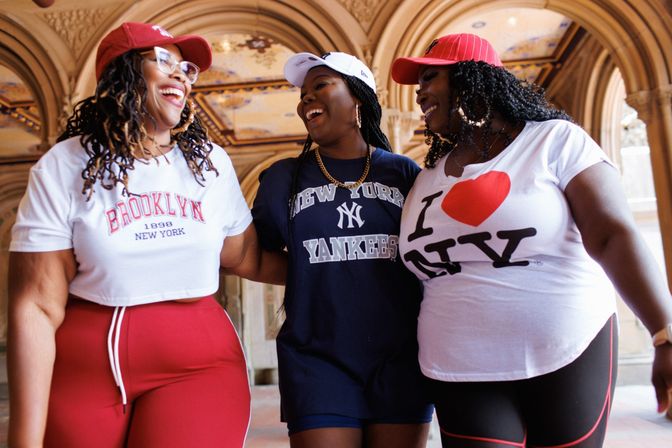 Free New York Group Photoshoot - Perfect for Bachelorette, Birthday, Reunions & more! image 37