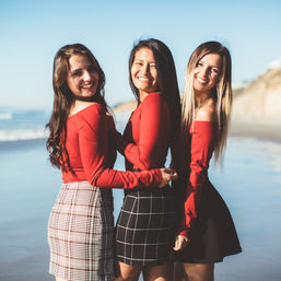 Free San Diego Group Photoshoot - Perfect for Bachelorette, Birthday, Reunions & more! image 3