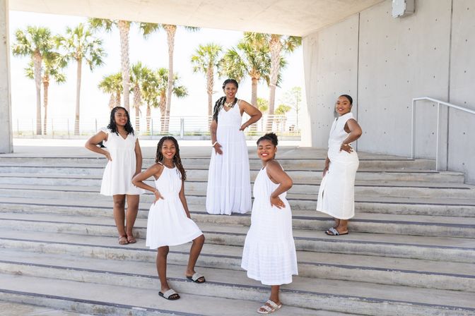 Free Tampa Group Photoshoot - Perfect for Bachelorette, Birthday, Reunions & more! image 8