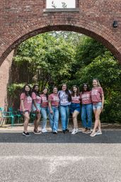 Free New York Group Photoshoot - Perfect for Bachelorette, Birthday, Reunions & more! image 32