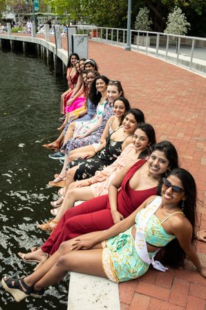 Free Miami Group Photoshoot - Perfect for Bachelorette, Birthday, Reunions & more! image 23