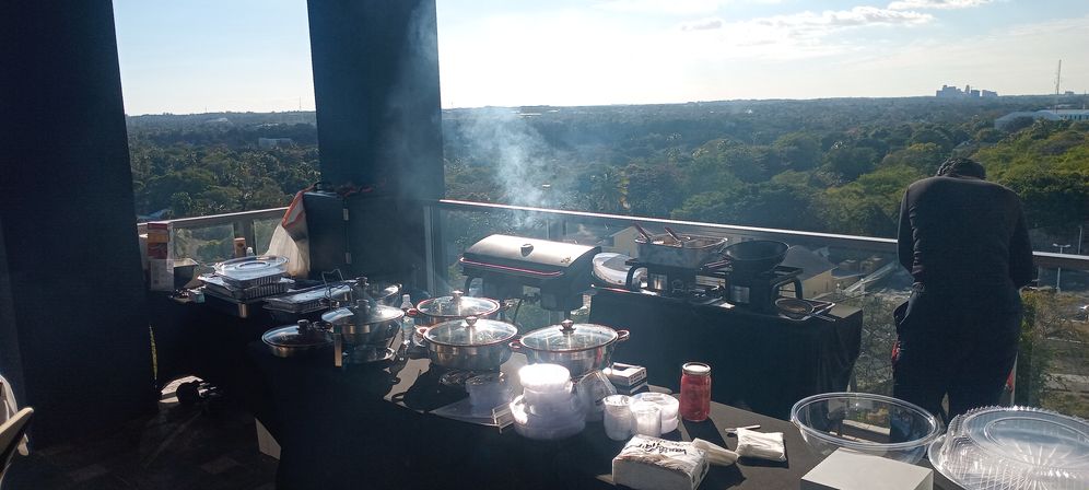 Private Villa Grill-Out: Live Conch & Authentic Bahamian BBQ Feast image 13