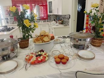 Private Villa Grill-Out: Live Conch & Authentic Bahamian BBQ Feast image 10