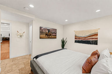 Luxury Desert Oasis + 5BR + Resort Pool and amenities for the Ultimate Bachelorette image 48