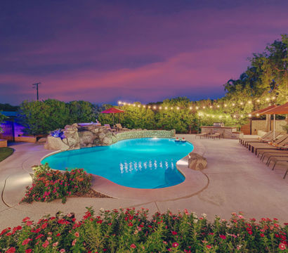 Mountain View Desert Oasis