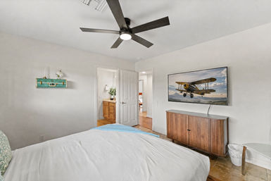 Luxury Desert Oasis + 5BR + Resort Pool and amenities for the Ultimate Bachelorette image 47