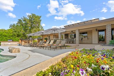 Luxury Desert Oasis + 5BR + Resort Pool and amenities for the Ultimate Bachelorette image 81