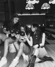 Strike a Vibe: Duckpin Bowling, Cocktails & Celebration at Jaguar Bolera image 6