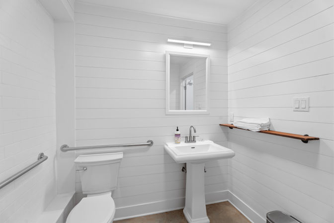 The Moon Bywater: Contemporary Poolside Retreat in Historic Bywater image 60