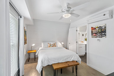 The Moon Bywater: Contemporary Poolside Retreat in Historic Bywater image 11