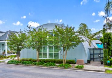 The Moon Bywater: Contemporary Poolside Retreat in Historic Bywater image 1