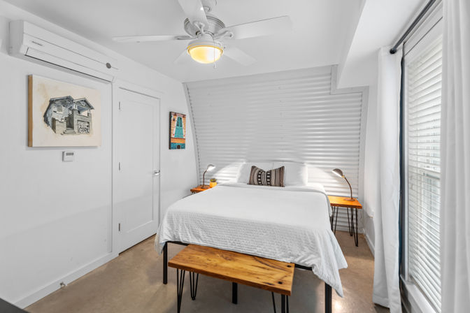 The Moon Bywater: Contemporary Poolside Retreat in Historic Bywater image 43