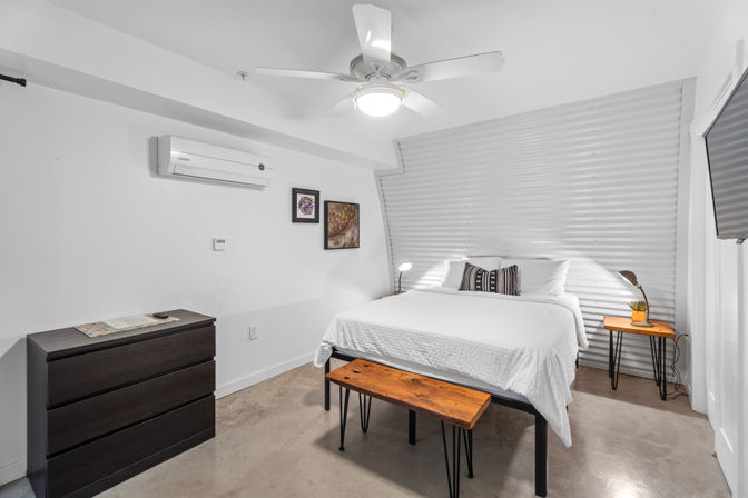The Moon Bywater: Contemporary Poolside Retreat in Historic Bywater image 41