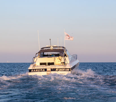 Pearl party boat