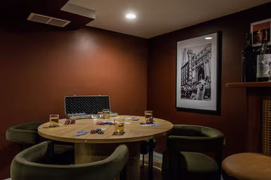 The Jackpot - Sleeps 14, Hot Tub, Cinema, Fire Pit, Game Room, Bar image 7