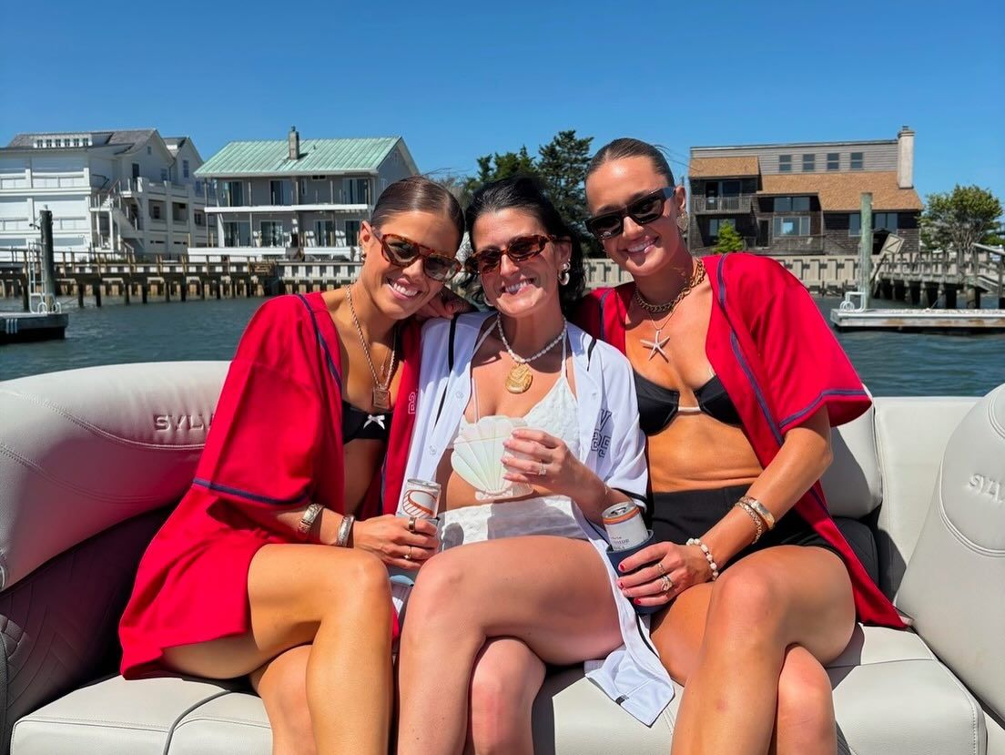 Boat Rental for up to 8 hours with customizable options image 3