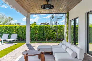 Casa Privada: Minimalist Desert Luxury with Rooftop + Pool + Fire Pit image 46