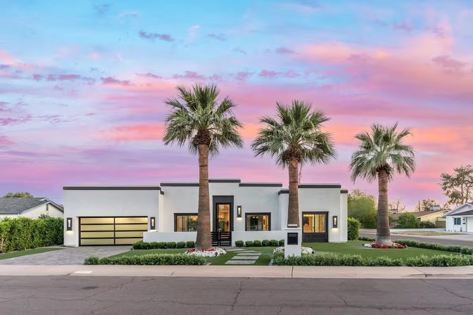 Casa Privada: Minimalist Desert Luxury with Rooftop + Pool + Fire Pit image 57