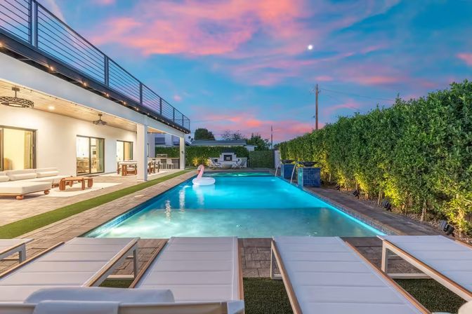 Casa Privada: Minimalist Desert Luxury with Rooftop + Pool + Fire Pit image 2