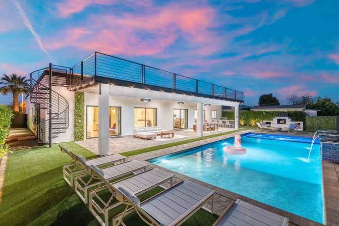 Casa Privada: Minimalist Desert Luxury with Rooftop + Pool + Fire Pit image 1