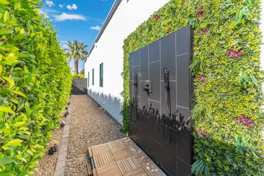 Casa Privada: Minimalist Desert Luxury with Rooftop + Pool + Fire Pit image 45