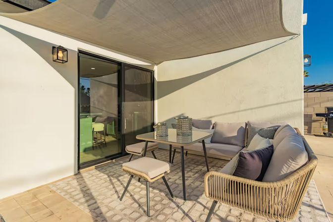 Casa Del Rey: Designer Stay with Private Casita, Pool + Lawn Games image 34