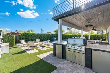 Casa Privada: Minimalist Desert Luxury with Rooftop + Pool + Fire Pit image 4