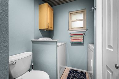 Blue Sky On the Comal - Sleeps 12 - Riverfront image 18