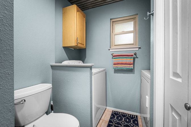 Blue Sky On the Comal - Sleeps 12 - Riverfront image 18