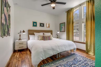 Walker Creek Haus 5 Acre Ranch - Sleeps 10 image 5