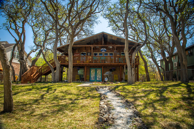 Comal Riverfront House in New Braunfels, Sleeps 12 image 3