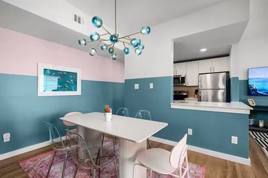 Jolene After Midnight: Taylor & Dolly Inspired 4BR Stay on the Guadalupe River - New Braunfels, Texas image 2