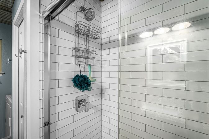 Blue Sky On the Comal - Sleeps 12 - Riverfront image 19