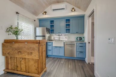 Walker Creek Haus 5 Acre Ranch - Sleeps 10 image 6