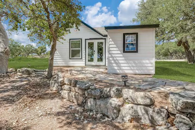 Walker Creek Ranch: 5-Acre Hill Country Stay, Sleeps 10 image 14