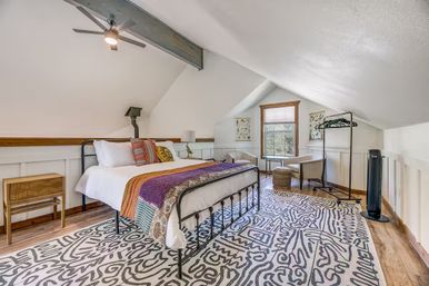 Walker Creek Haus 5 Acre Ranch - Sleeps 10 image 21