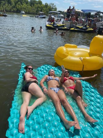 Cruize Watersport Creating Unforgettable Moments on the Water image 4